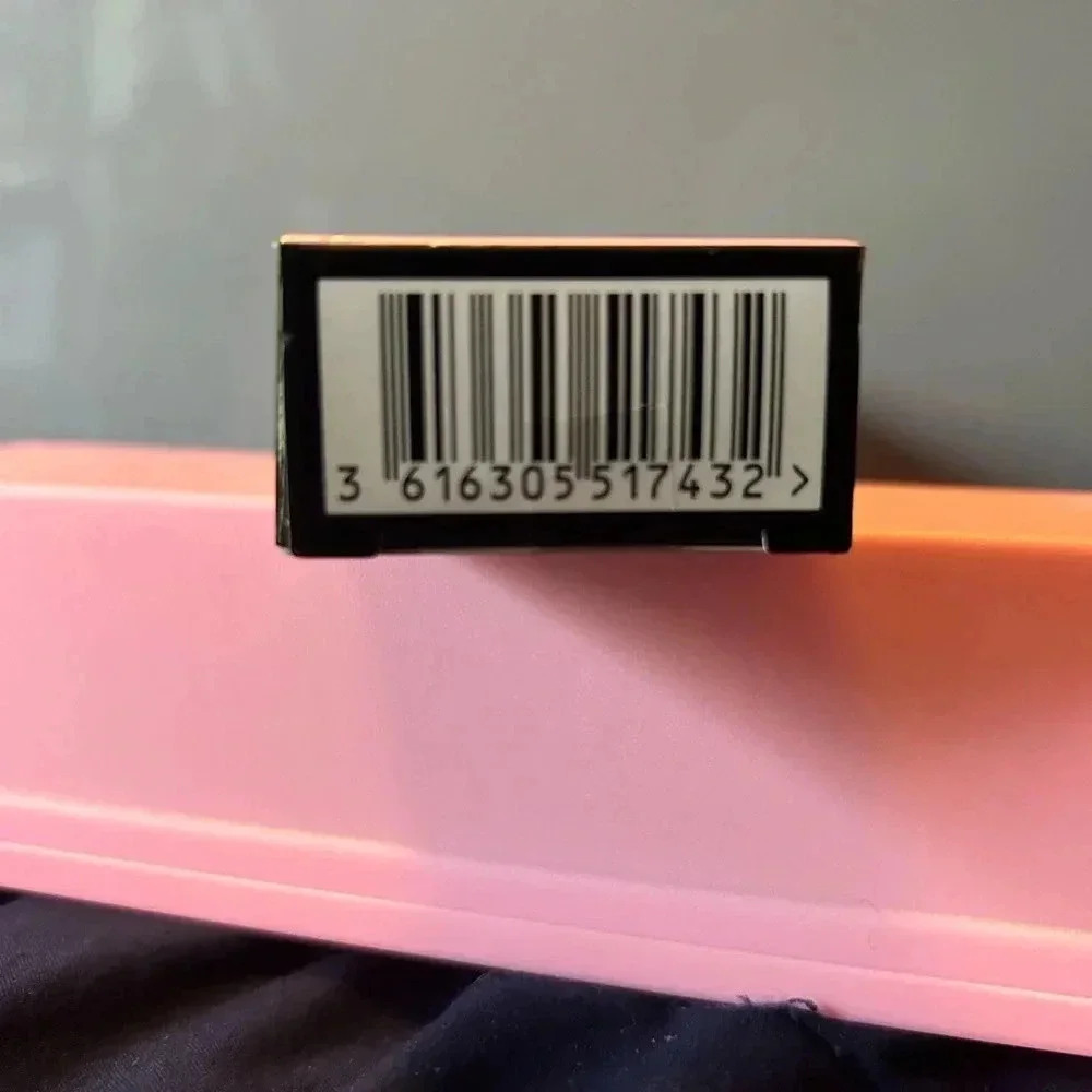 Sally Hansen Despicable Me‎ 4 press on nails NWT - Picture 9 of 9